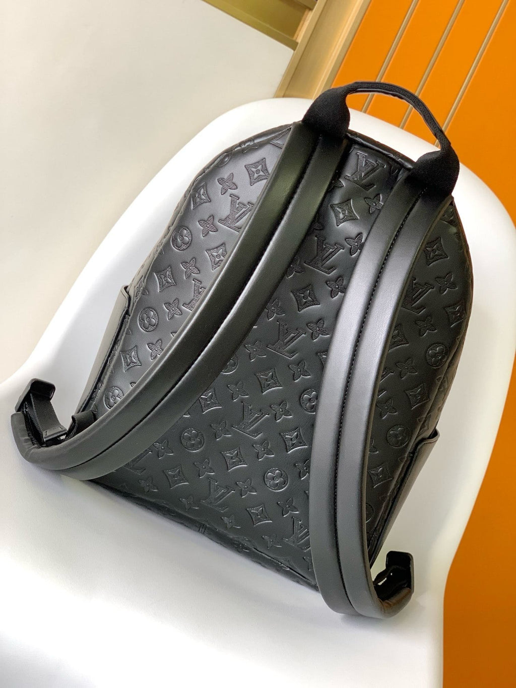 Louis Vuitton M46553 Discovery Backpack