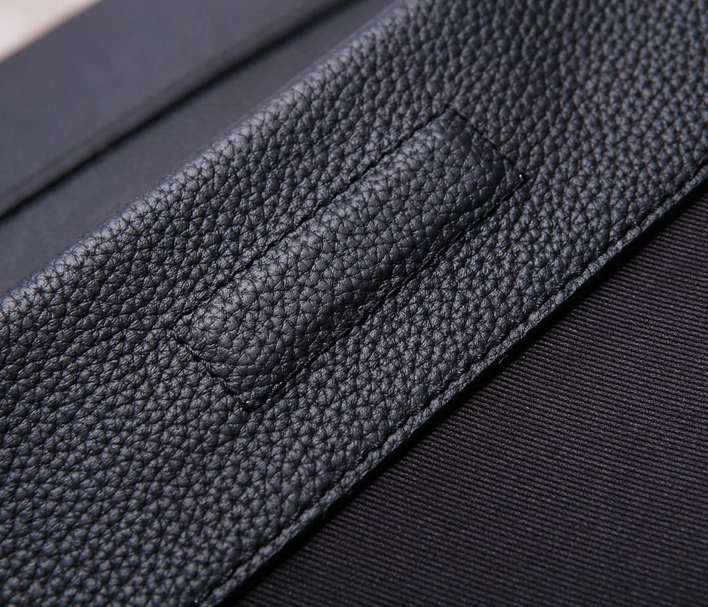 Louis Vuitton M57080 TAKEOFF Messenger Bag