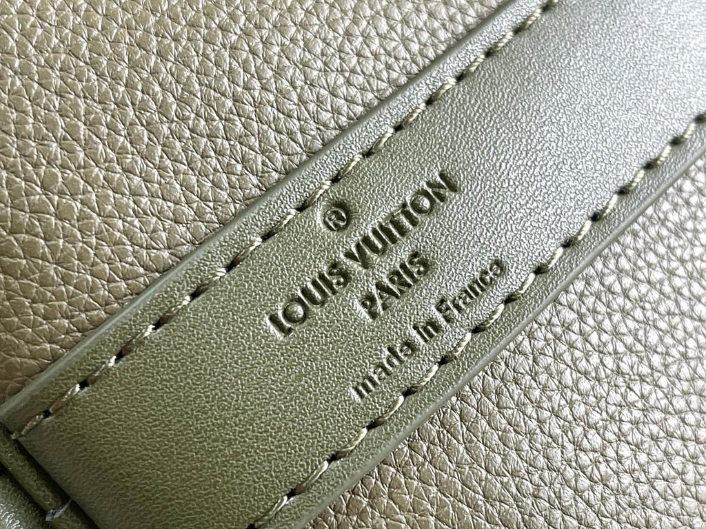 Louis Vuitton M21536 Keepall Bandoulière 50