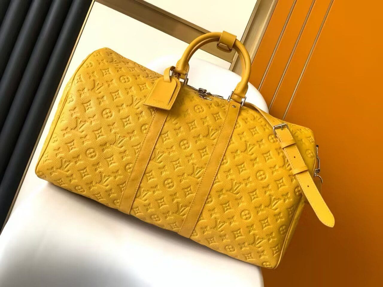 Louis Vuitton M23748 Keepall Bandoulière 50