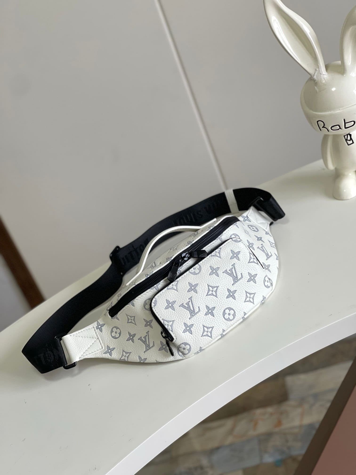 Louis Vuitton M25227 Rush Bumbag