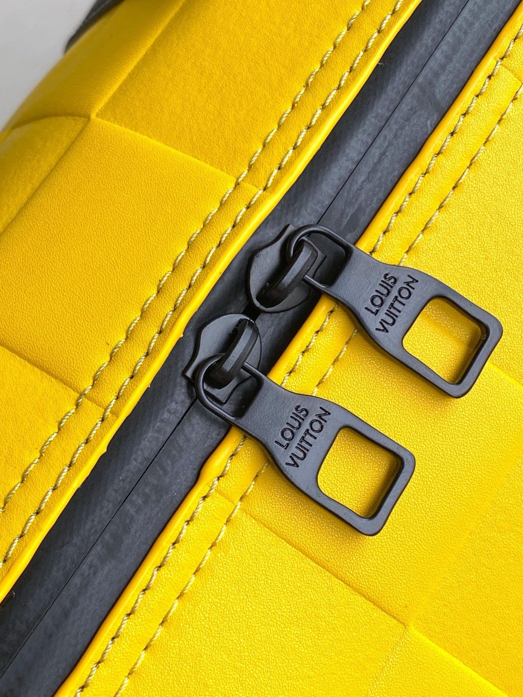 Louis Vuitton M25019 Keepall Bandoulière 50