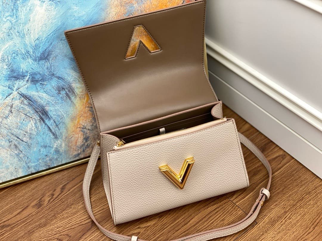 Louis Vuitton M57214 Twist One Handle PM