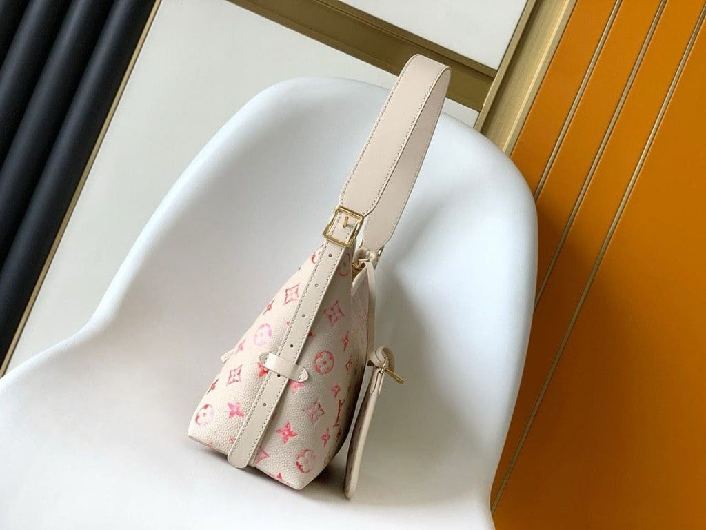 Louis Vuitton M24652 CarryAll PM