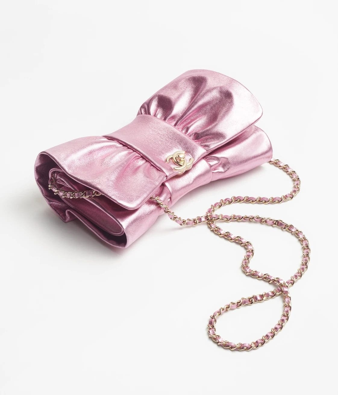 CHANEL Clutch Metallic Lambskin & Gold-Tone Metal Pink