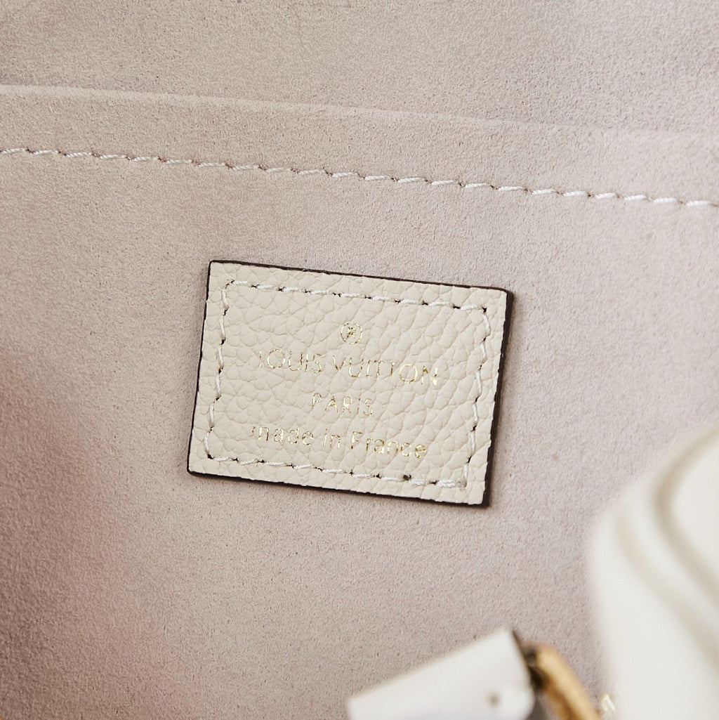 Louis Vuitton M58954 Speedy Bandoulière 20