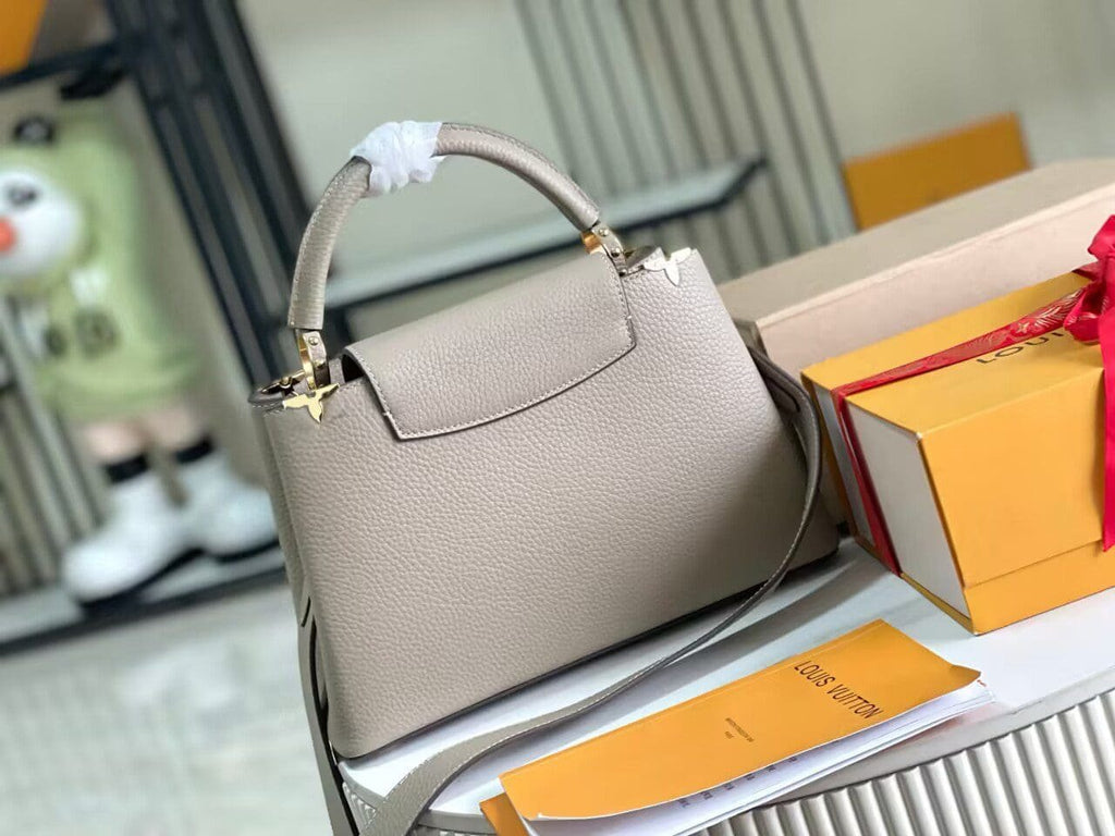 Louis Vuitton M24567 Capucines Mini