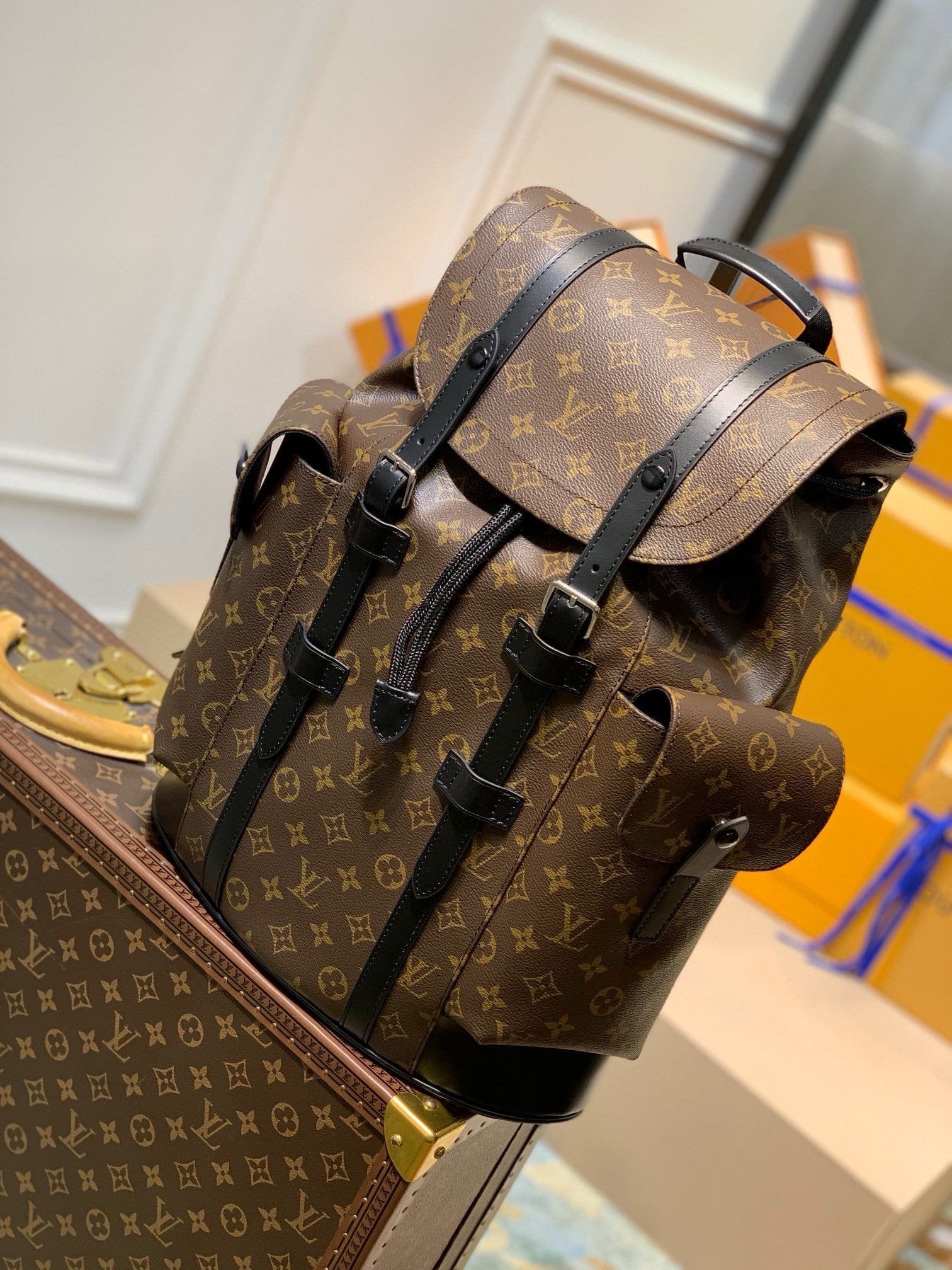 Louis Vuitton M43735 Christopher MM