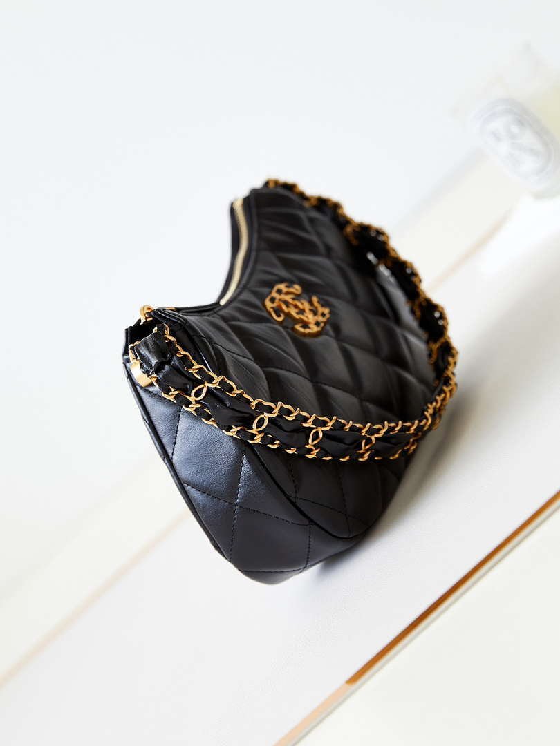 Chanel AS4422 23K Hobo bag