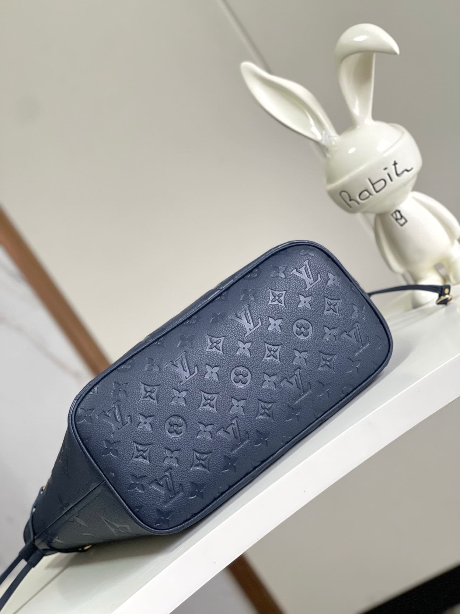 Louis Vuitton M47143 Neverfull MM