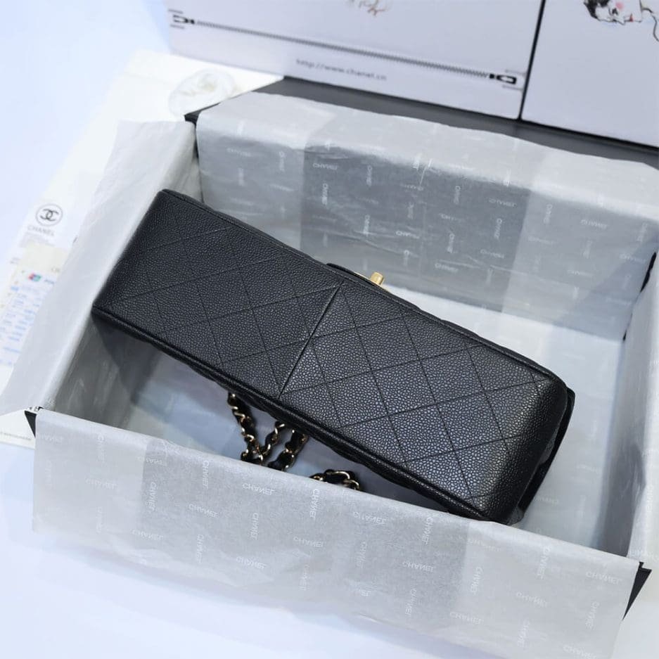 CHANEL LARGE CLASSIC HANDBAG  Grained Calfskin & Gold Metal