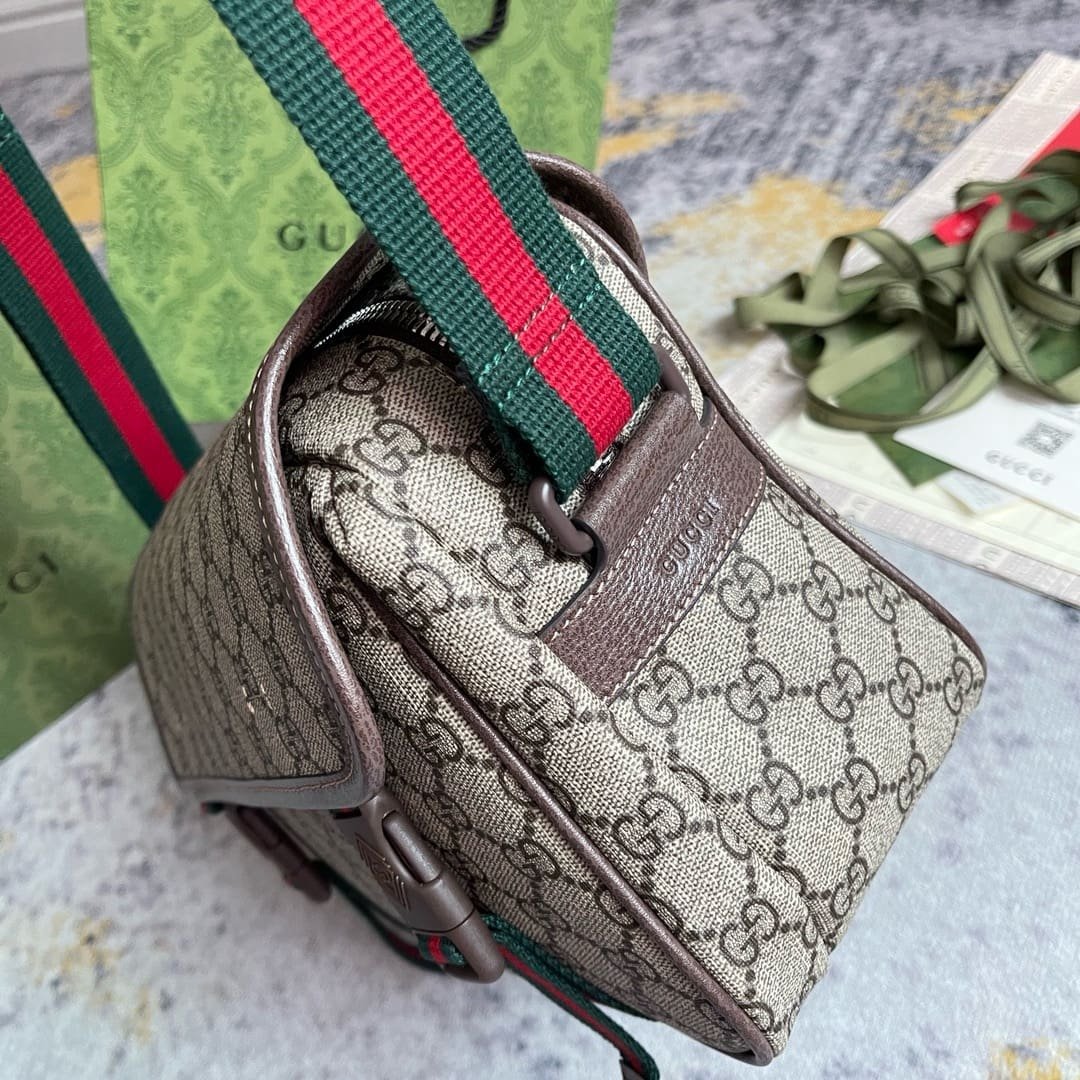 GUCCI MESSENGER BAG