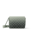 Louis Vuitton M11593 District PM