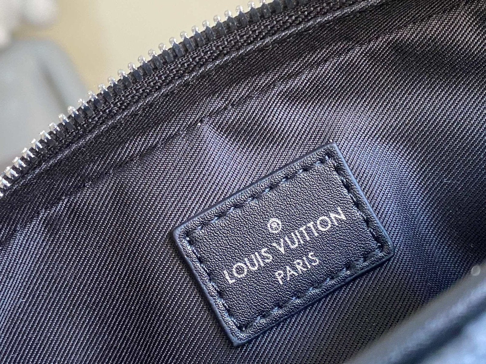 Louis Vuitton M82770 Nano Porte Documents Voyage