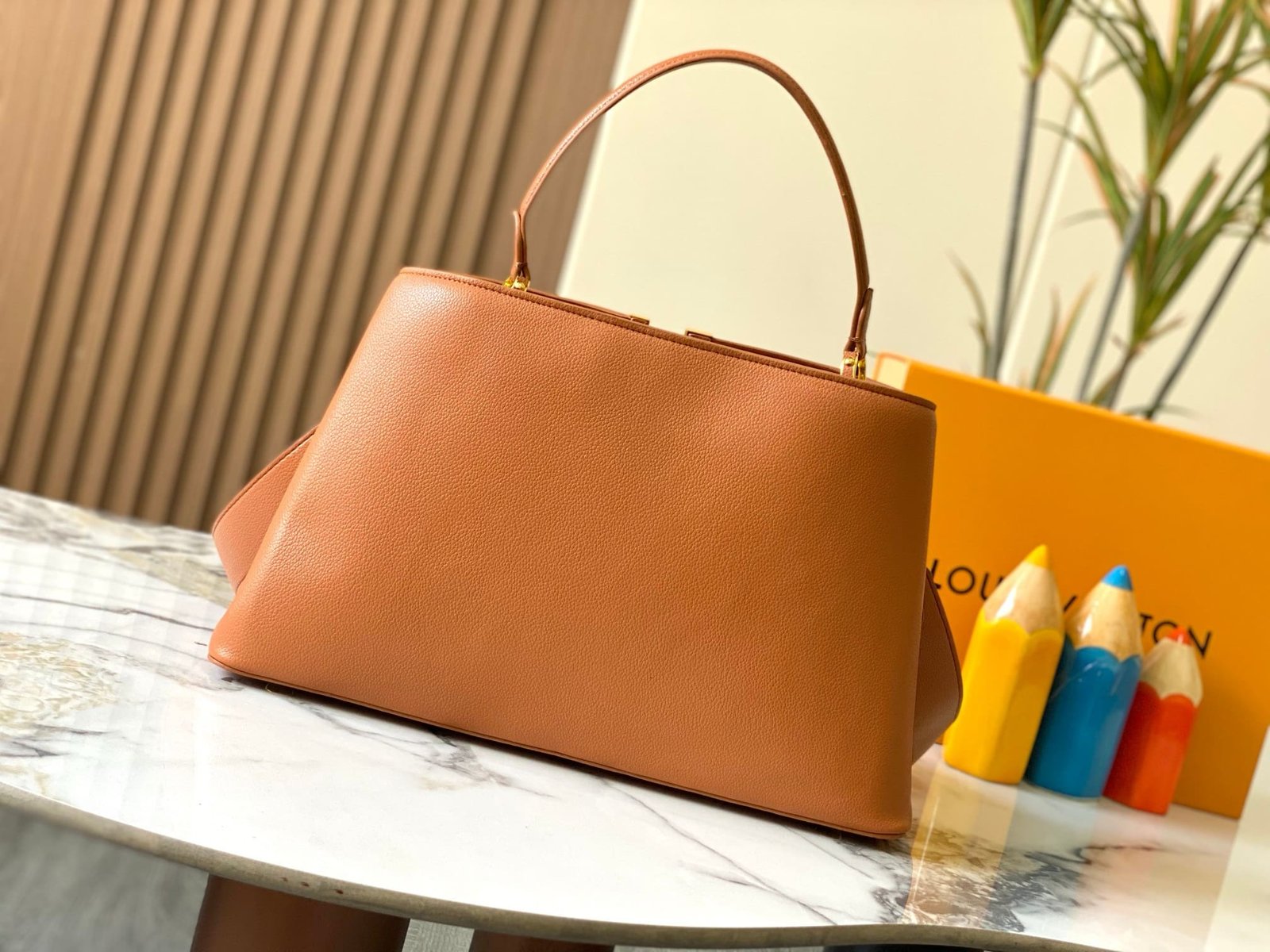 Louis Vuitton M24620 Large CAPUCINES SOUPLE BAG