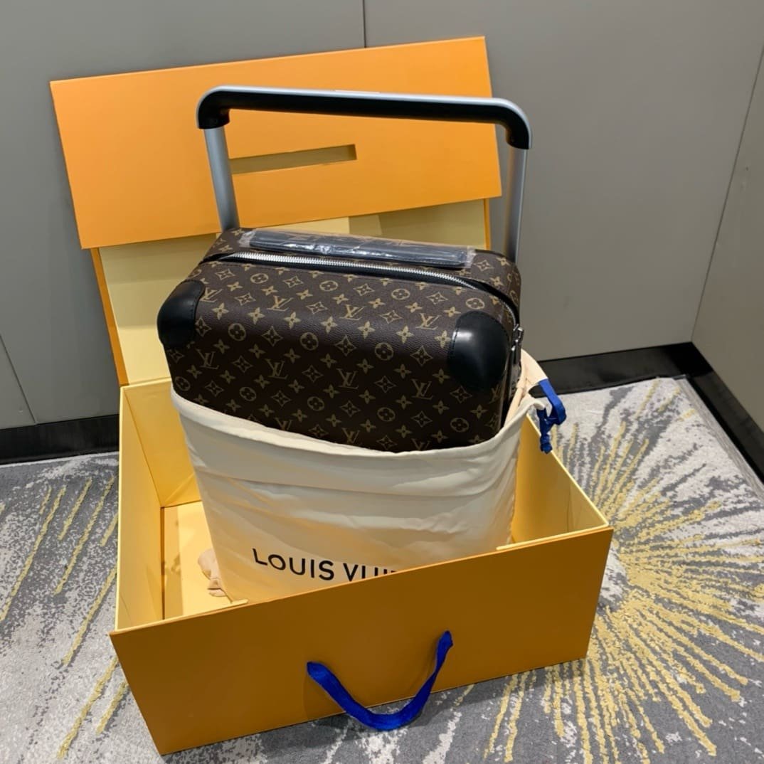 Louis Vuitton M20294 Horizon 55