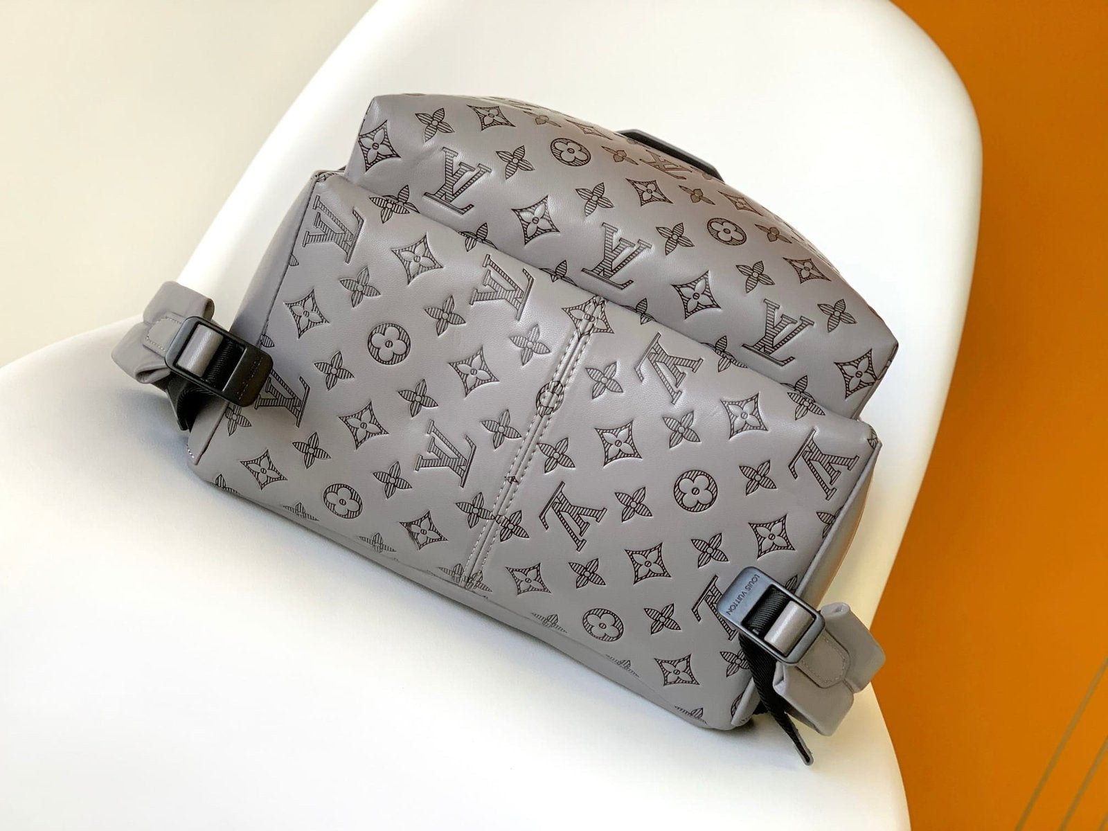 Louis Vuitton M46557 Discovery Backpack