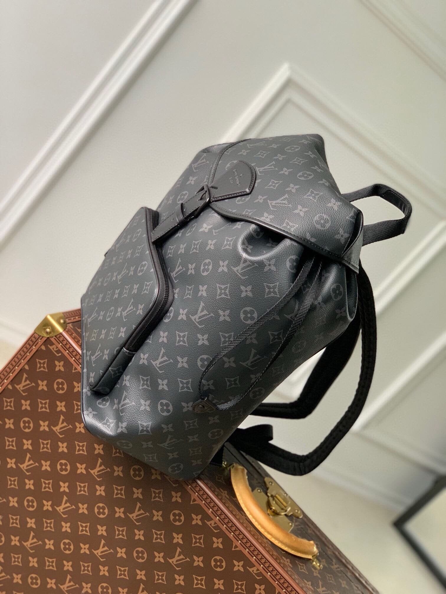Louis Vuitton M46683 Montsouris Backpack
