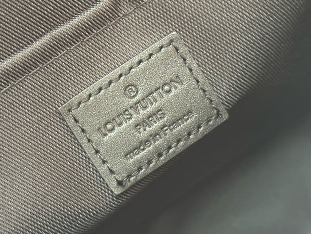 Louis Vuitton M24436 Steamer PM