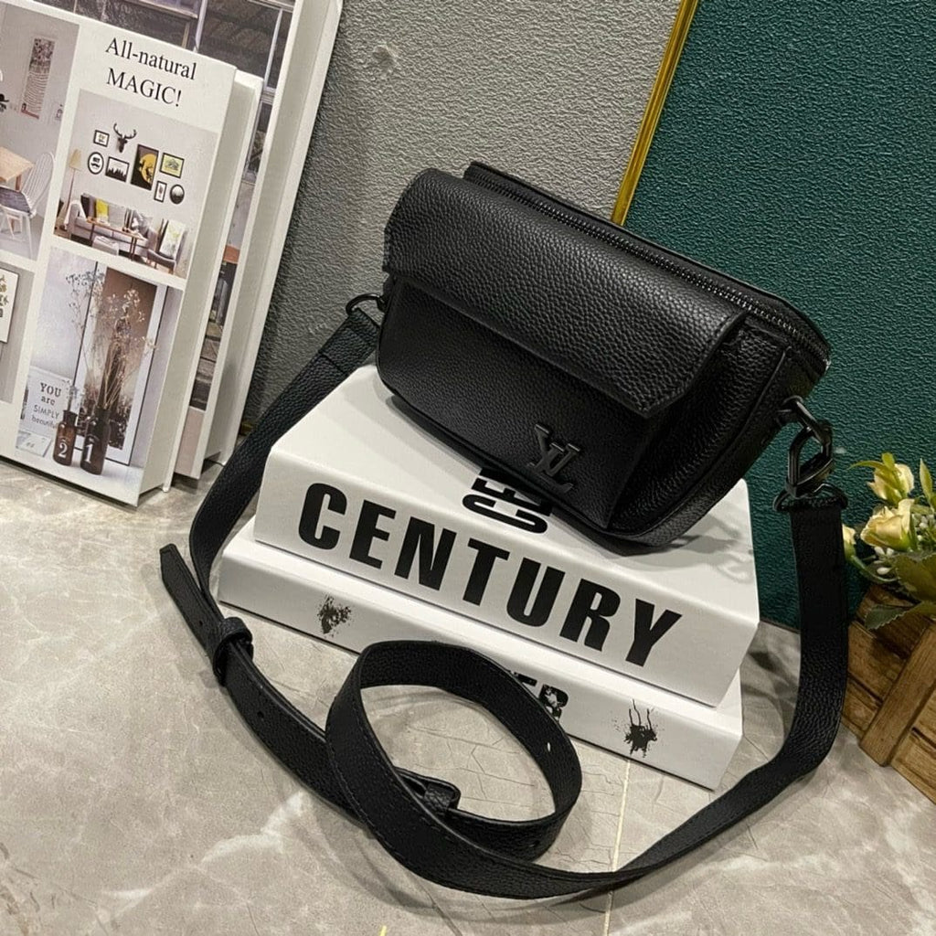 Louis Vuitton M83563 PILOT MINI BAG
