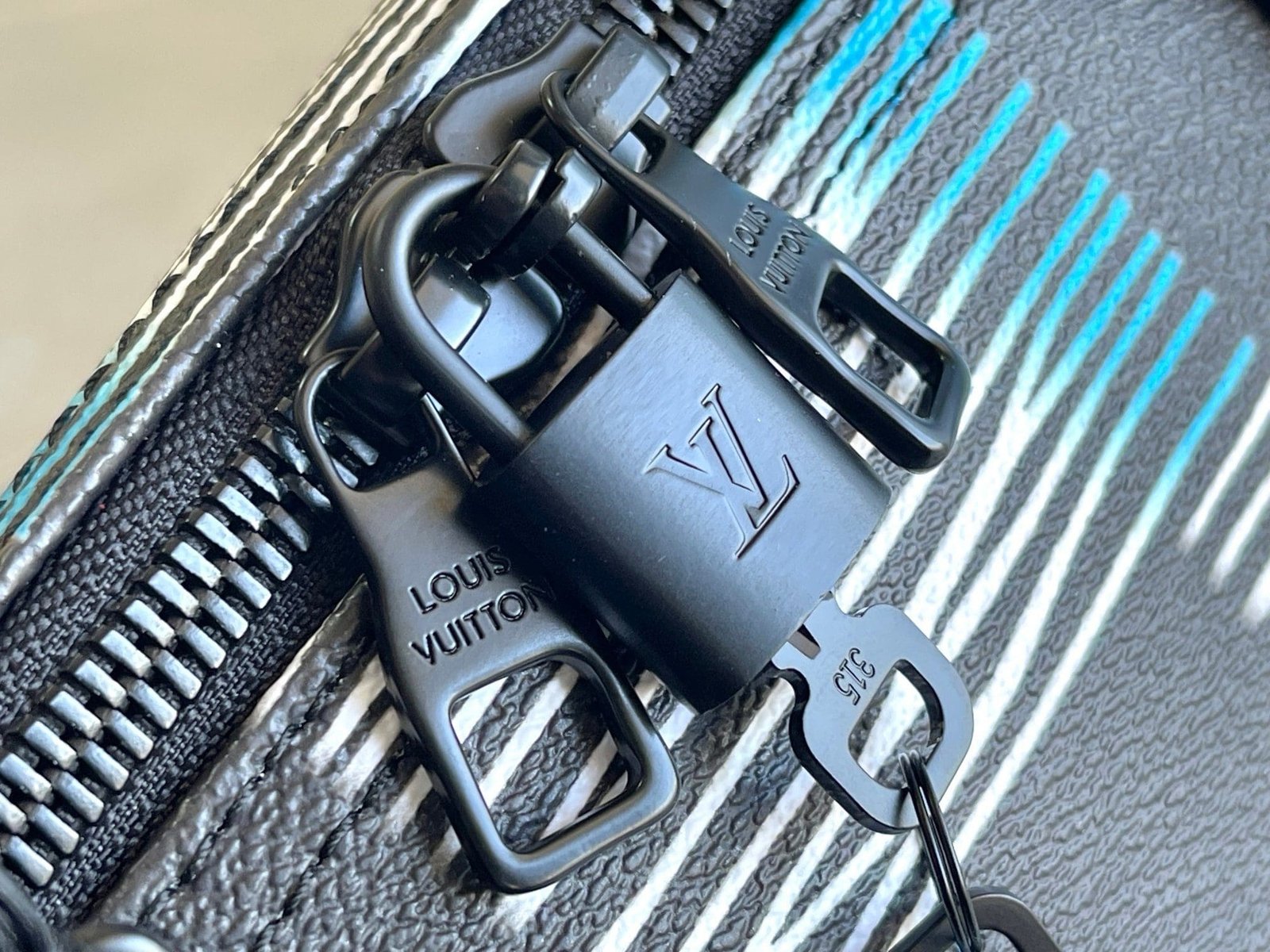 Louis Vuitton M23771 Keepall Bandoulière 50