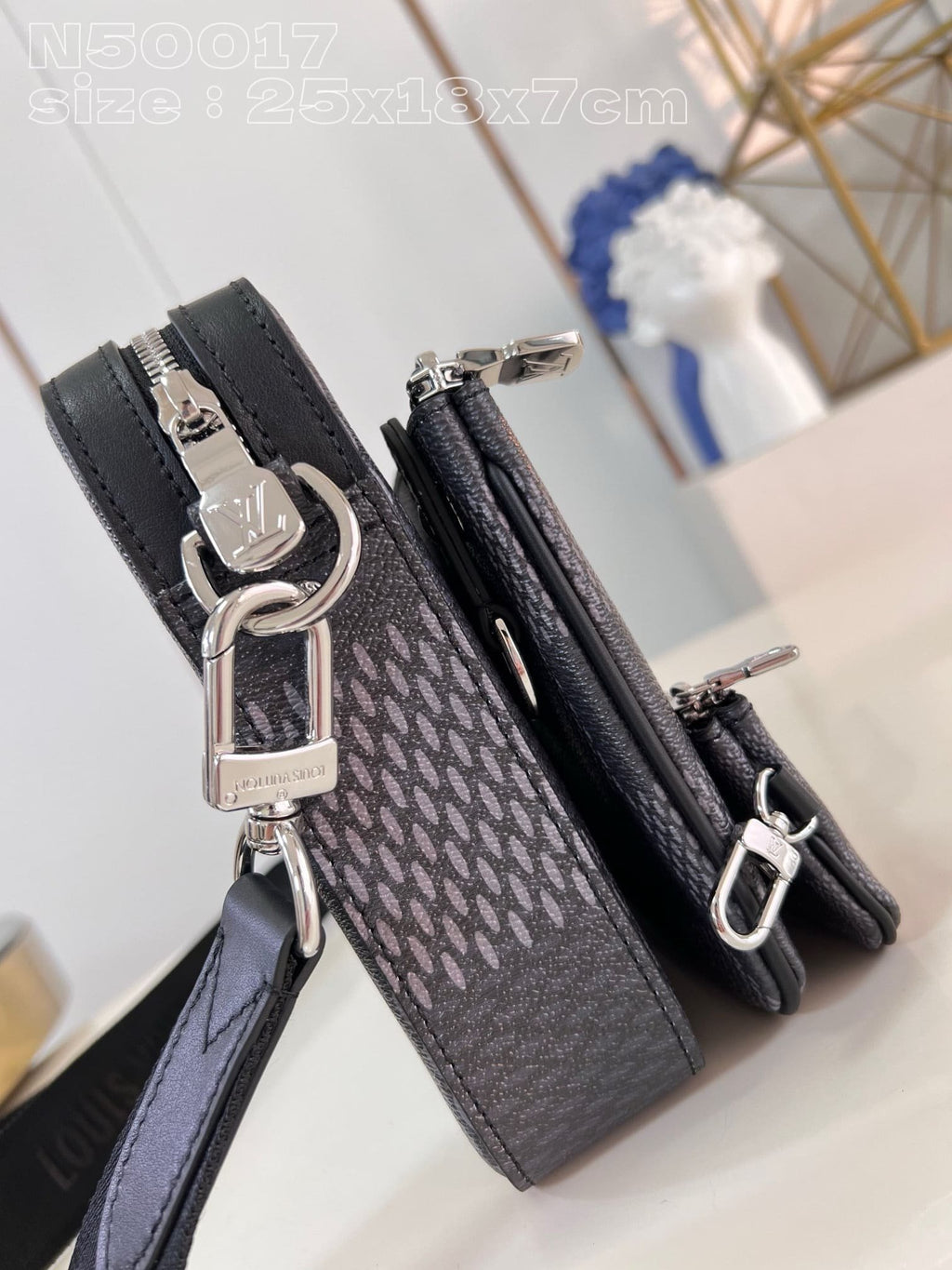 Louis Vuitton Trio Messenger N50017