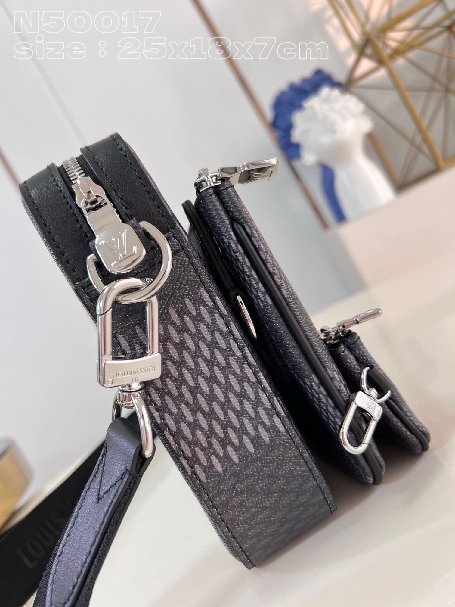 Louis Vuitton Trio Messenger N50017