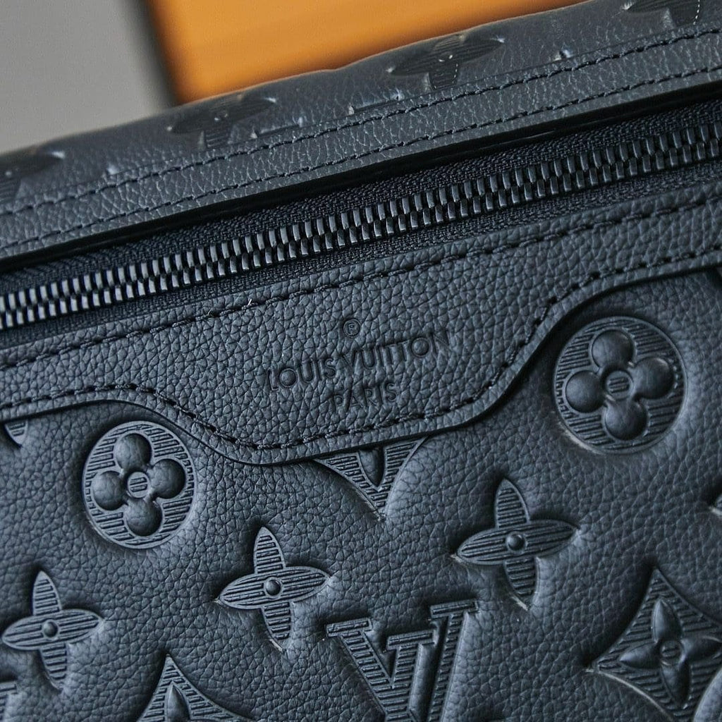 Louis Vuitton M25121 Messenger Voyager PM