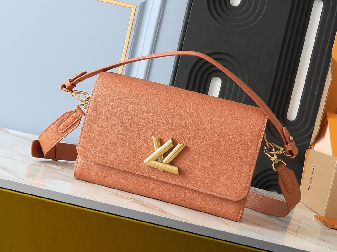 Louis Vuitton M24640 Soft Twist