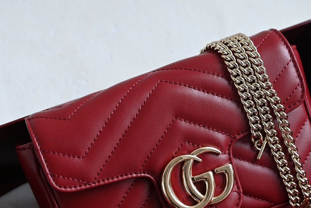 GUCCI Marmont super mini bag