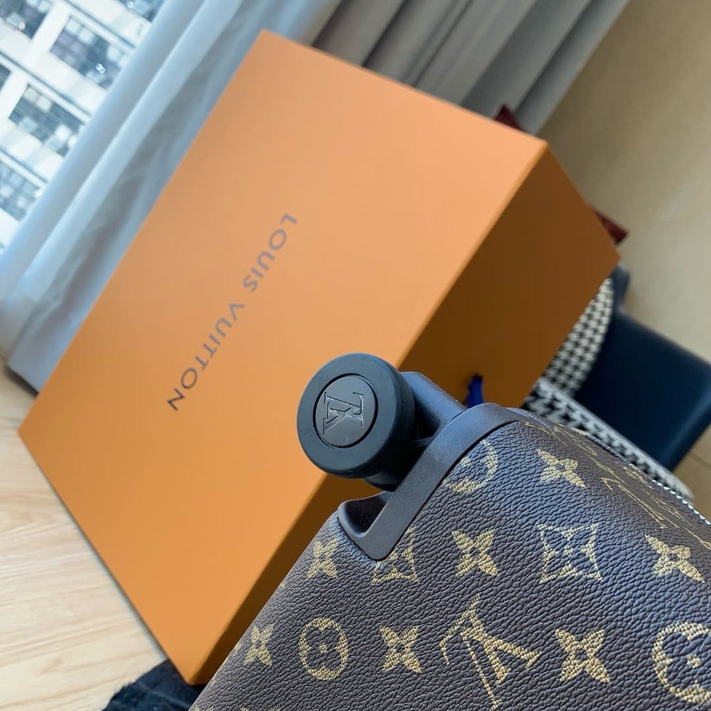 Louis Vuitton M23203 Horizon 55