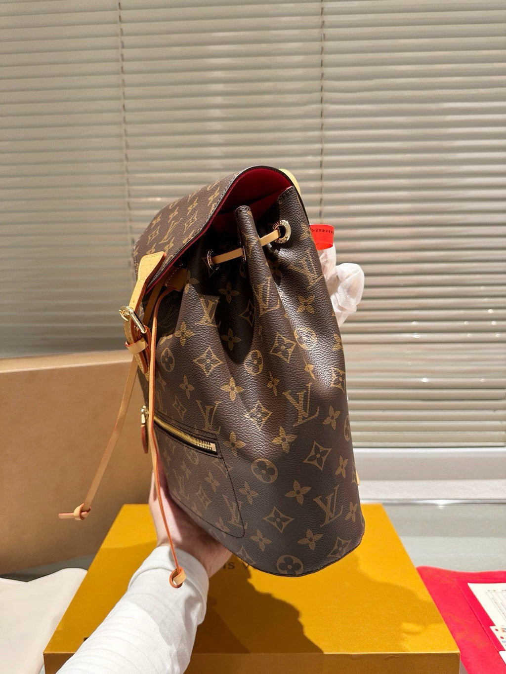 Louis Vuitton Montsouris M43431