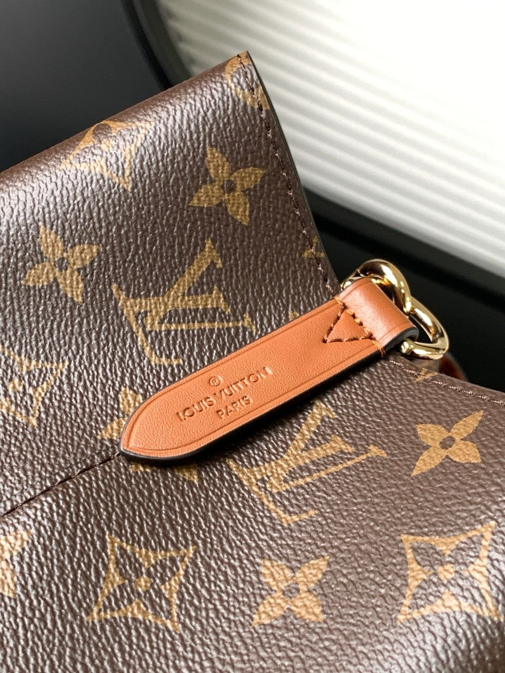 LOUIS VUITTON NéoNoé MM M44887