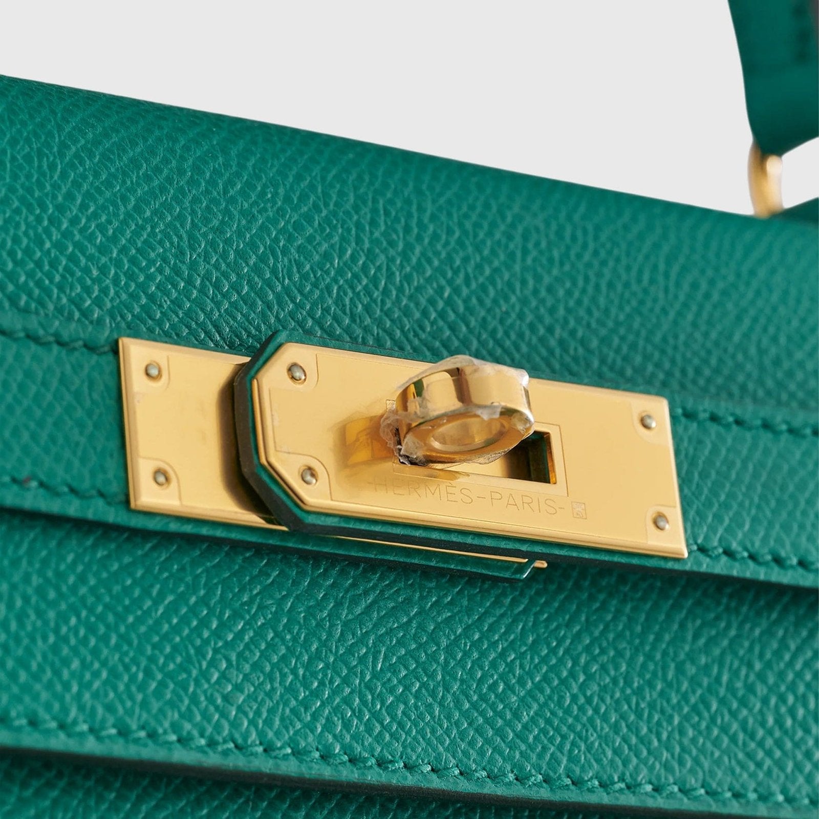 Hermès Kelly 28 Epsom Vert Jade Sellier Gold Hardware