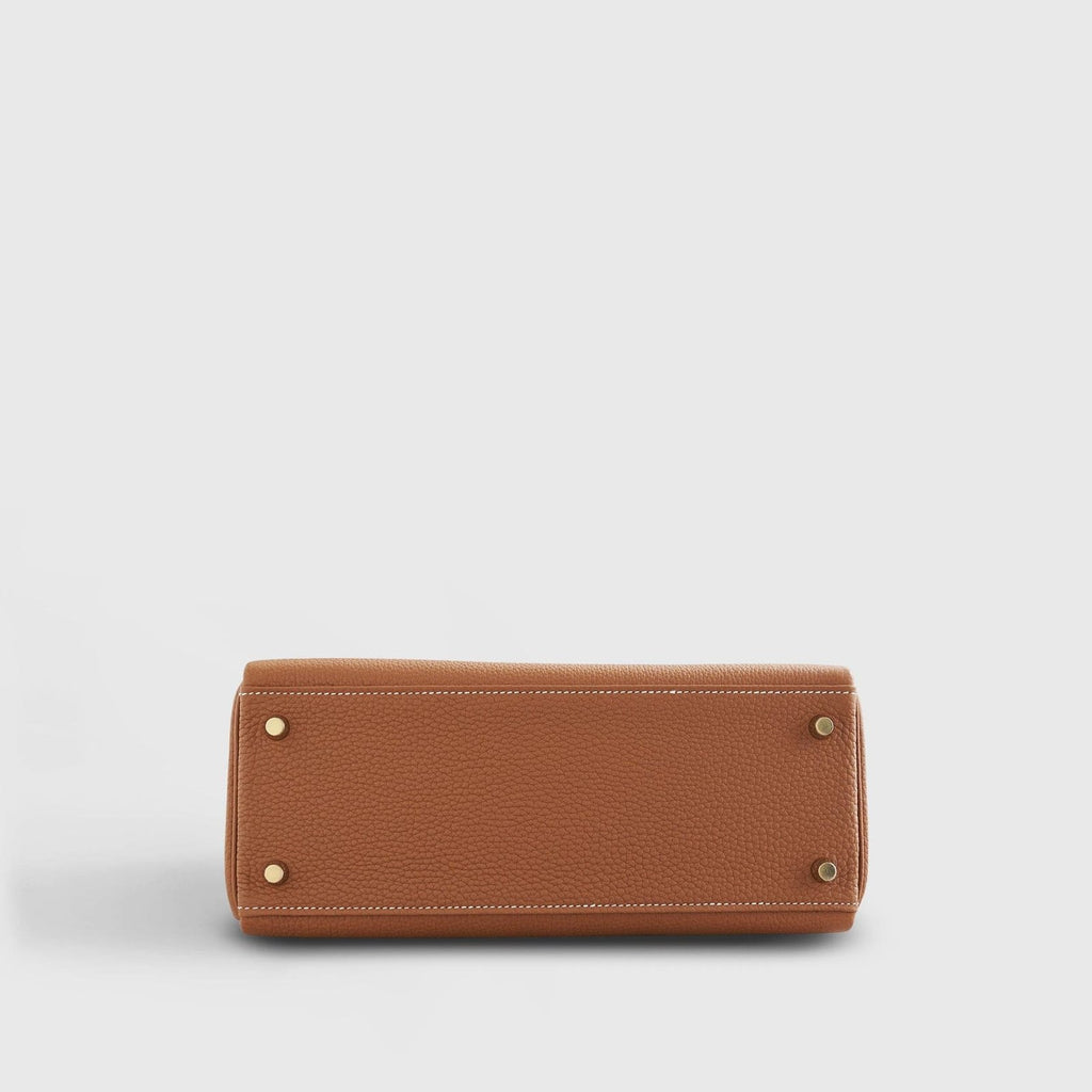 Hermès Kelly 28 Togo Gold Retourne w/Nata Strap Gold Hardware