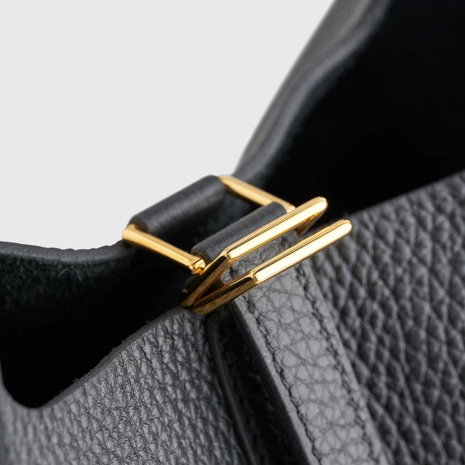 Hermès Picotin 18 Clemence Black Gold Hardware