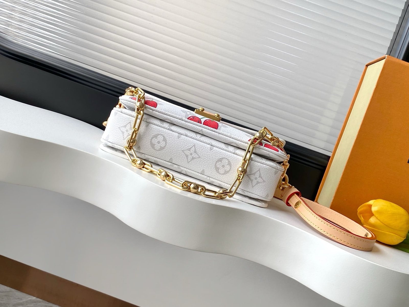Louis Vuitton M14231 LV x TM Pochette Métis East West