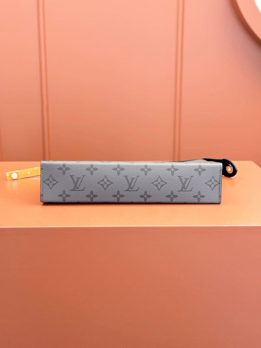 Louis Vuitton M69535 Pochette Voyage MM
