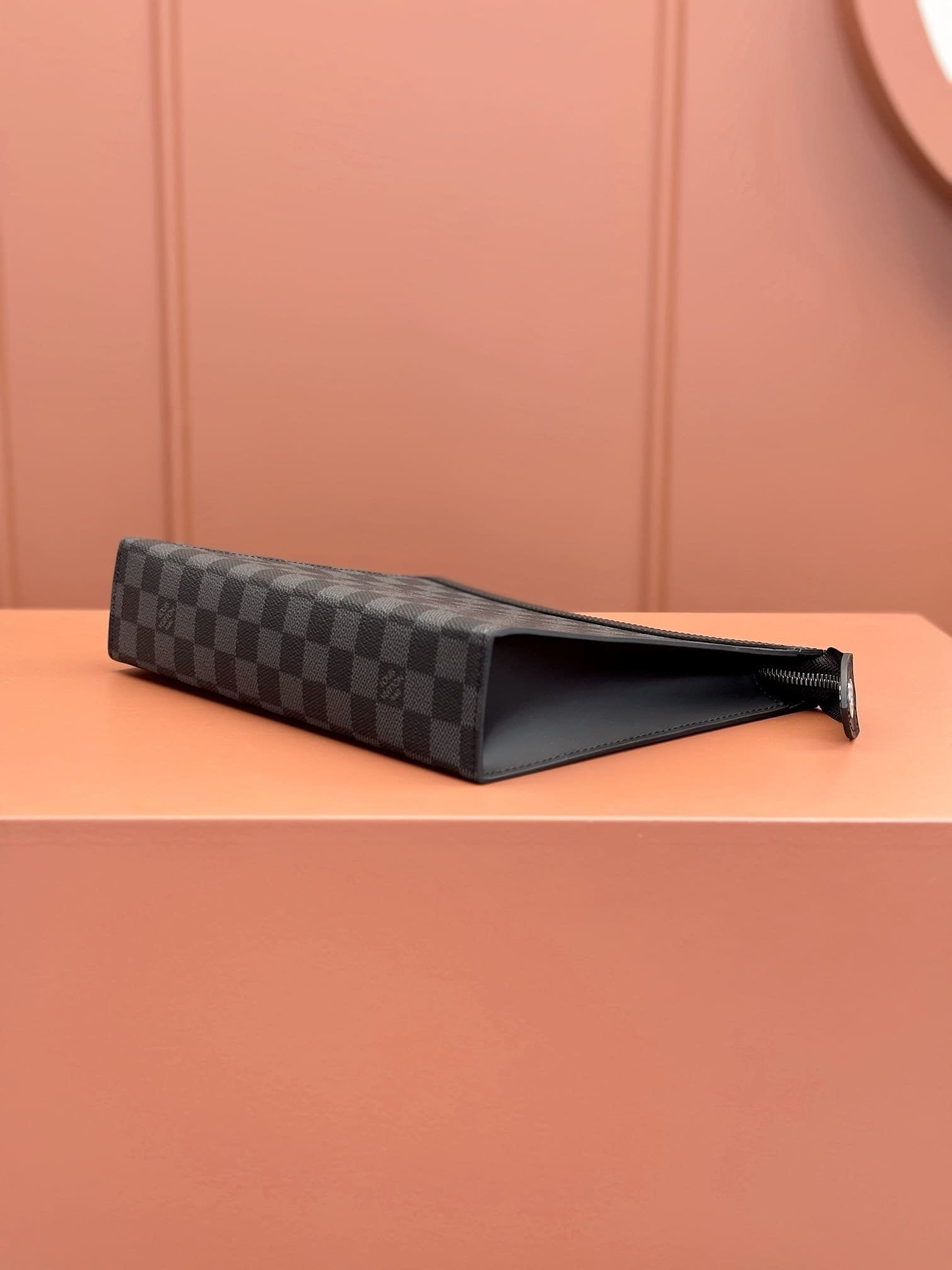 Louis Vuitton N41696 Pochette Voyage MM