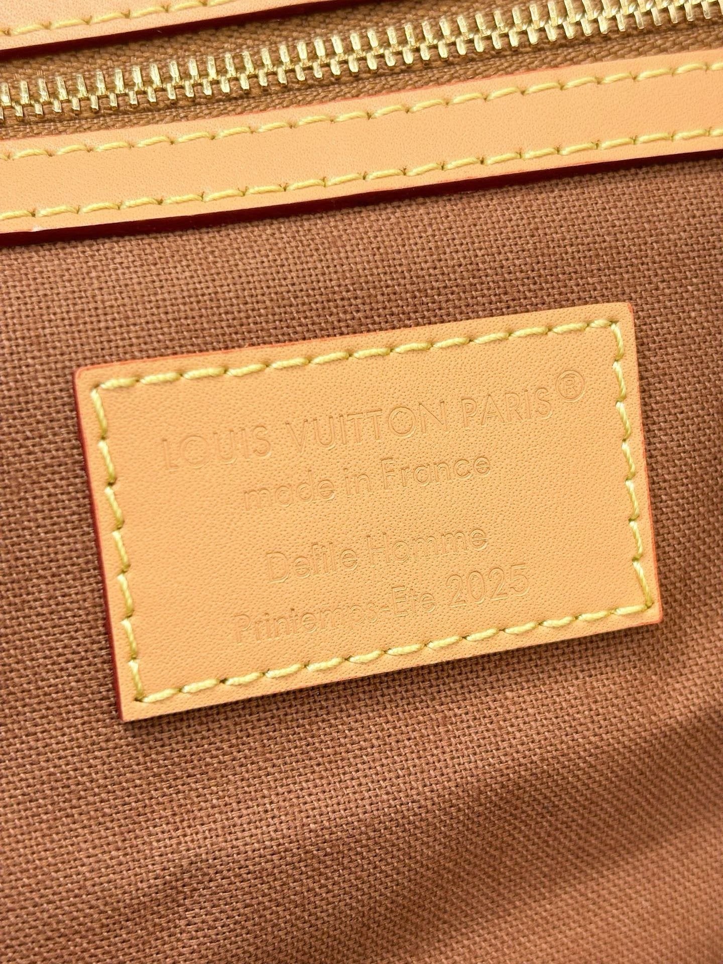 Louis Vuitton M26119 Keepall Bandoulière 50