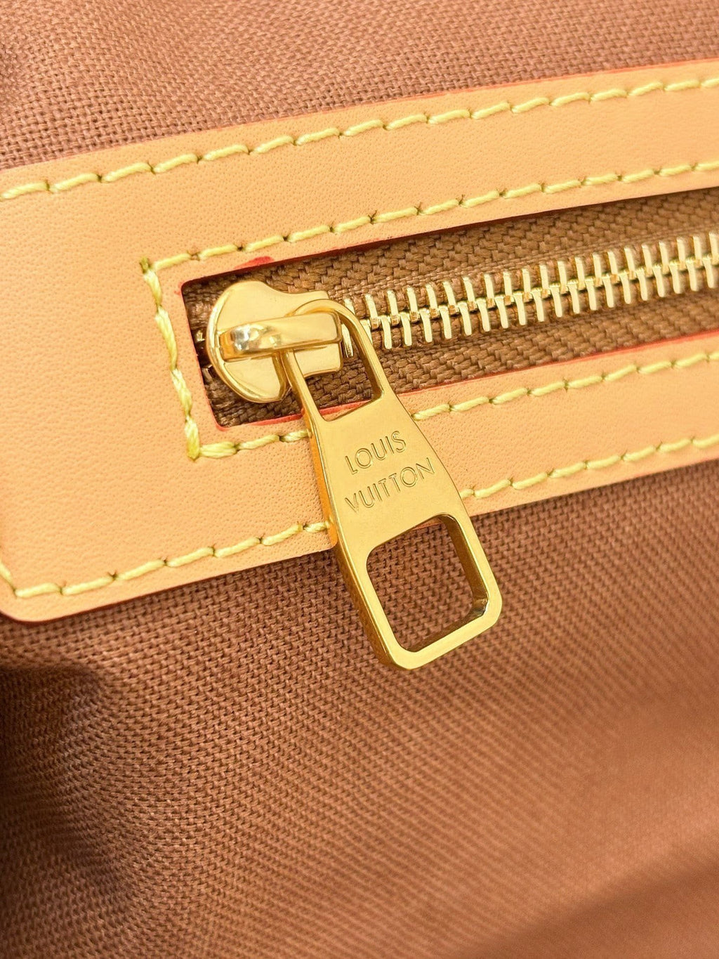 Louis Vuitton M26119 Keepall Bandoulière 50