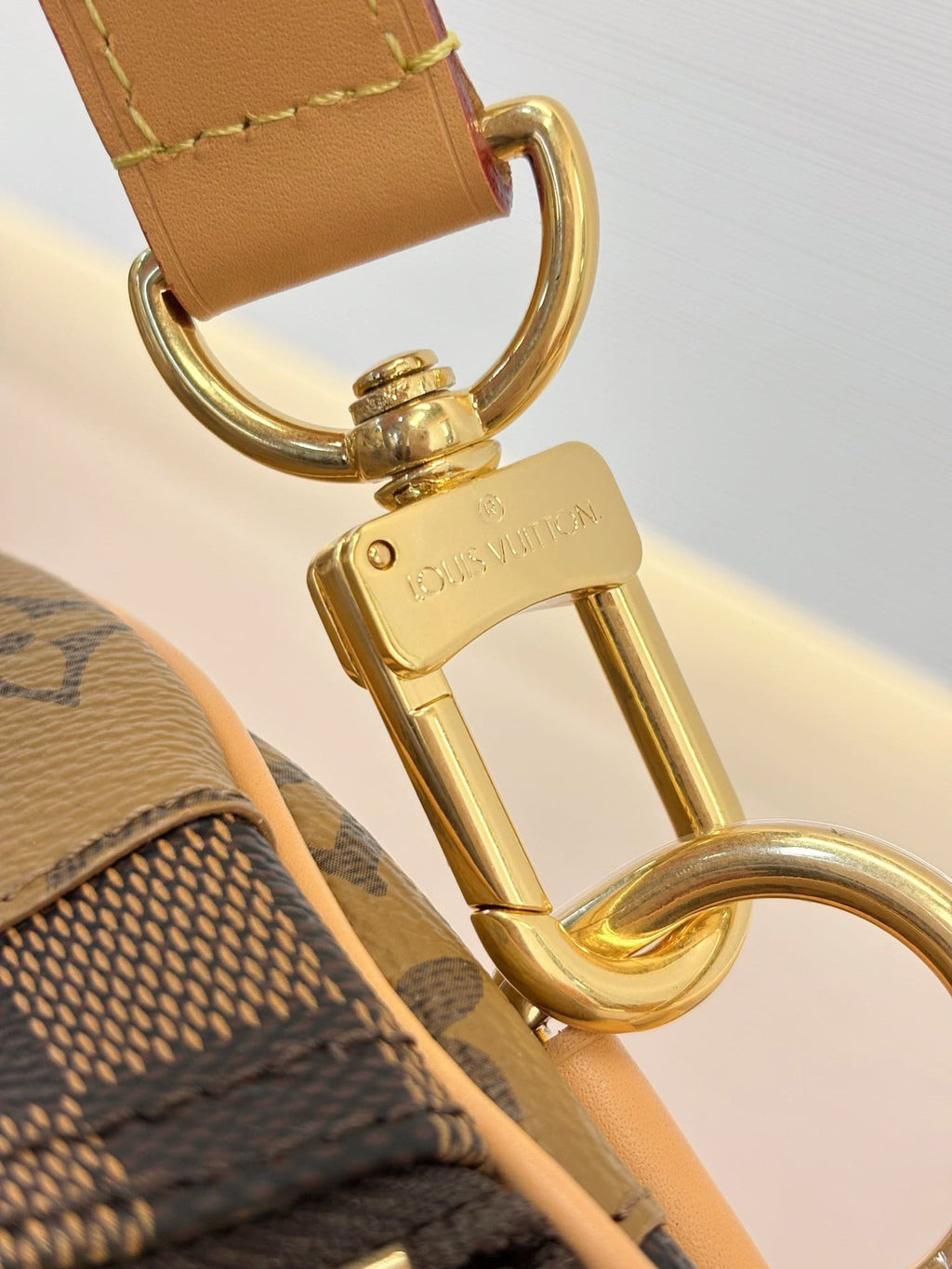 Louis Vuitton M26119 Keepall Bandoulière 50
