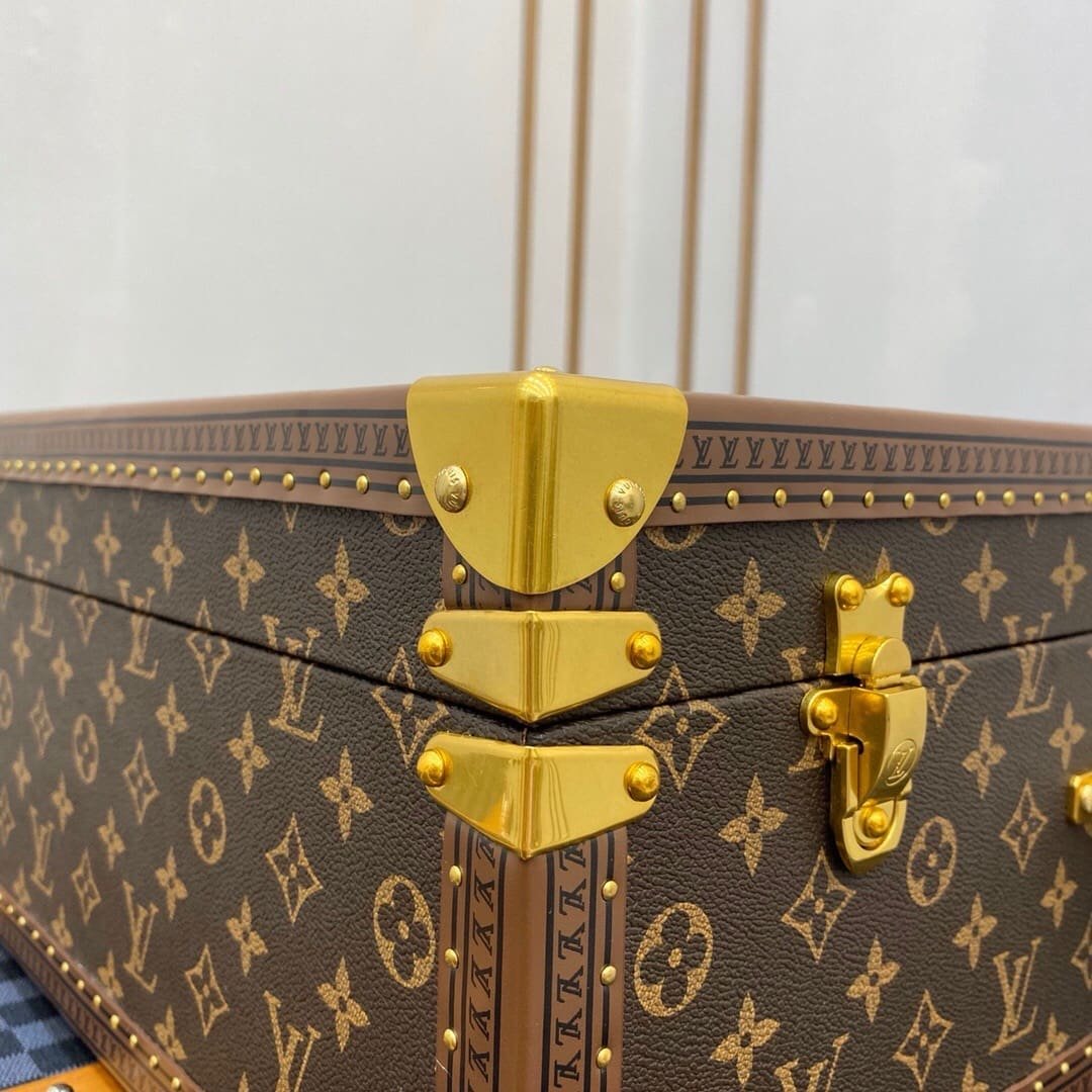 Louis Vuitton M21327 Bisten 55