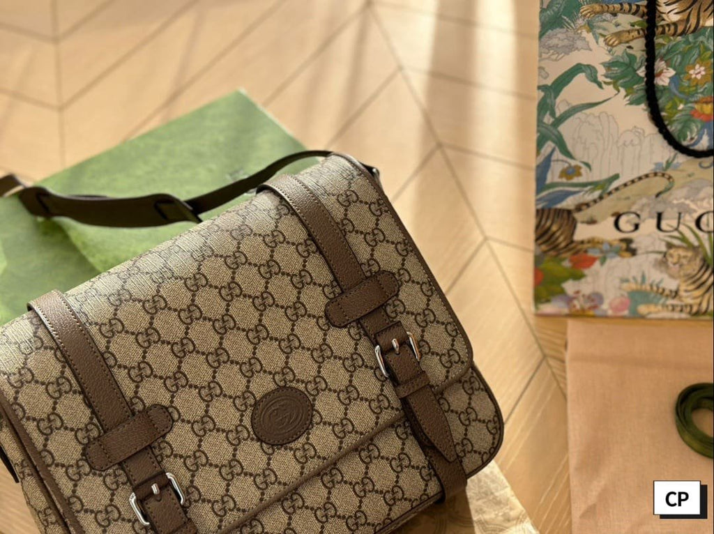 Gucci Messenger Bag