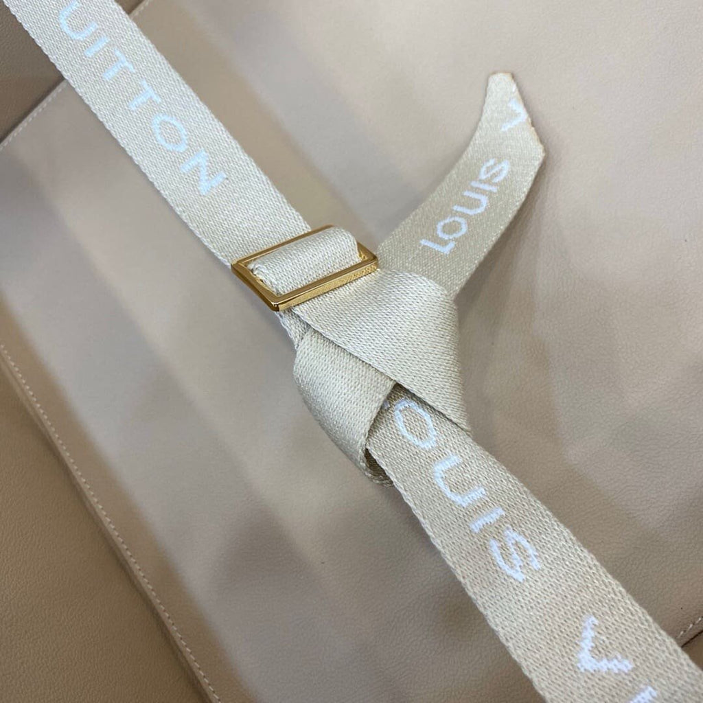 Louis Vuitton M21327 Bisten 55