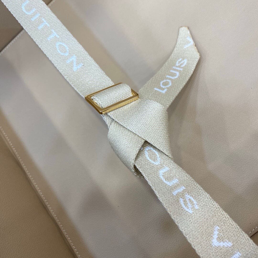 Louis Vuitton M21327 Bisten 55