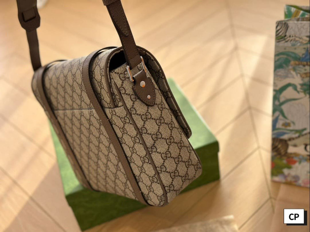 Gucci Messenger Bag