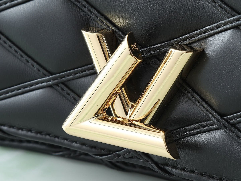 Louis Vuitton M13139 Wallet On Chain GO-14