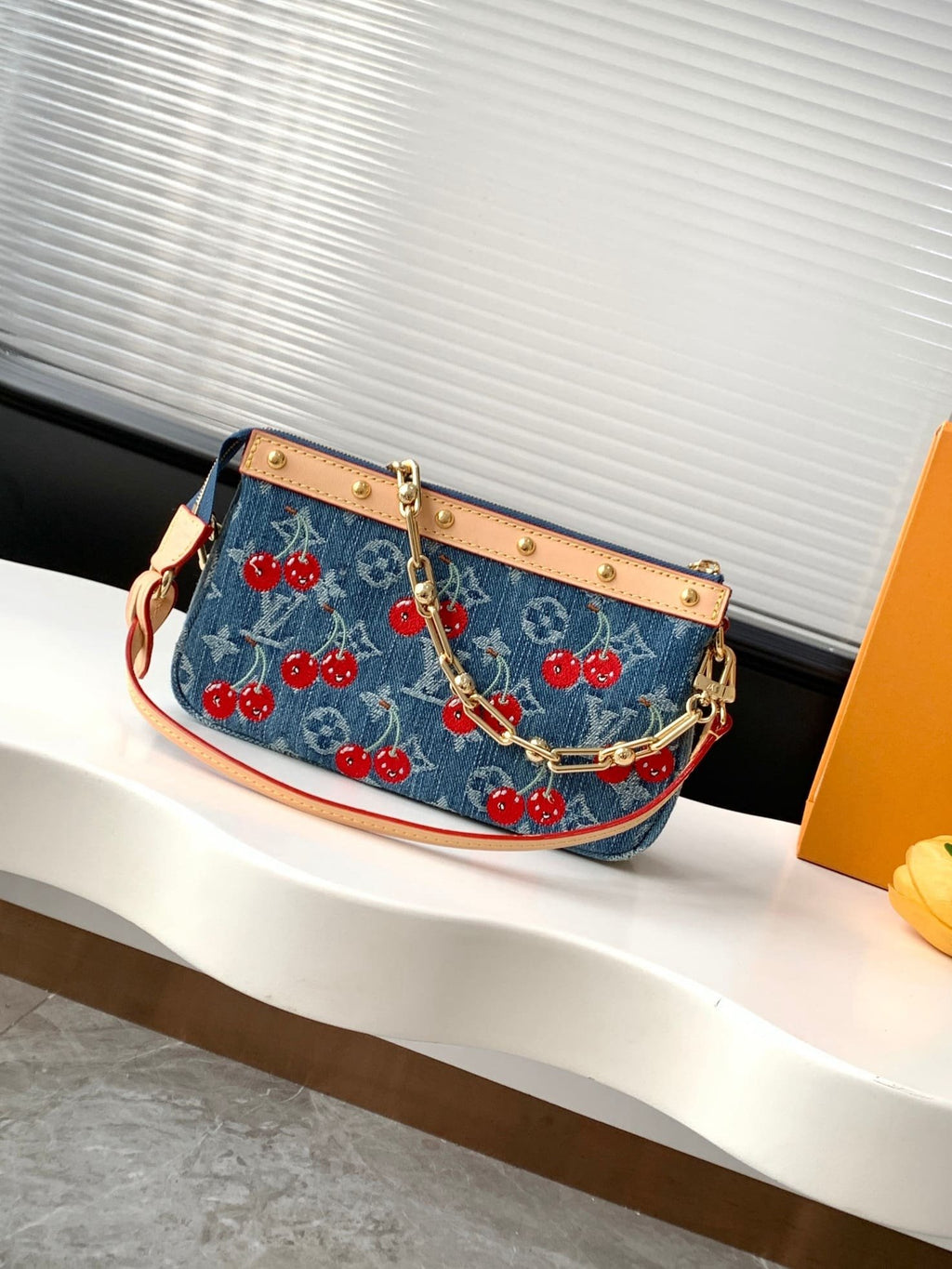 Louis Vuitton M13994 LV x TM Pochette Accessoires