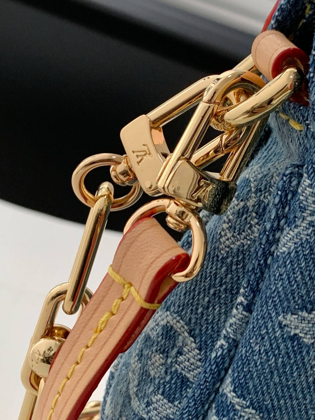 Louis Vuitton M13994 LV x TM Pochette Accessoires